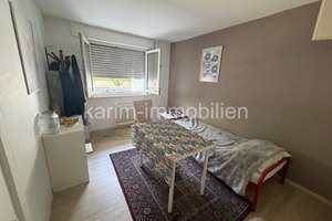 Top-Lage Freiburg : Charmante 2-Zimmer-Eigentumswohnung mit großzügiger Terrasse in Bahnhofsnähe – 79106 Stühlinger-Eschholz, Freiburg im Breisgau – Vorschaubild 4
