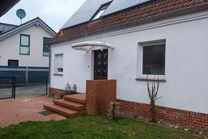Modernisiertes Einfamilienhaus mit 4 Zimmern in Prohn – Stralsunder Straße 16, 18445 Prohn – Vorschaubild 2