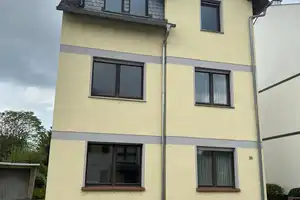 Solider Altbau mit frischen Plänen für junge Familien – Neuwied (Kreis) – Vorschaubild 1