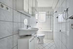 Modernisiert, gut geschnitten, grün gelegen – 3-Zimmer-Wohnung mit Balkon und Garage in Alstaden – 46049 Alstaden-Ost, Oberhausen – Vorschaubild 8