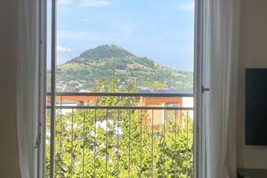 Exklusive 3,5 Zimmer Wohnung mit Panoramaaussicht am Georgenberg – Die vollständige Adresse der Immobilie erhältst du vom Anbieter., 72764 Reutlingen-Mitte, Reutlingen – Vorschaubild 3