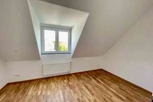 Wohntraum im Dachgeschoss: 4,5 Zimmer, Galerie und ein toller Blick auf den Olympiaturm! – Schleißheimer Str. 252, 80809 Am Luitpoldpark, München – Vorschaubild 16