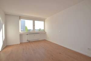 Sonnige 3,5-Zimmer-Wohnung mit Balkon und neuer EBK in Mannheim – Dornheimer Ring 8, 68309 Käfertal, Mannheim – Vorschaubild 3