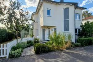 Wohnen mit Charakter: Großzügiges Einfamilienhaus auf der Pfaffendorfer Höhe – Die vollständige Adresse der Immobilie erhältst du vom Anbieter., 56076 Pfaffendorfer Höhe, Koblenz – Vorschaubild 3