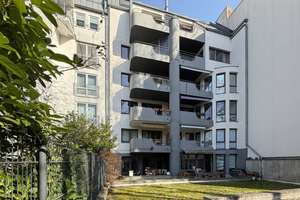 Kapitalanlage: Moderne vermietete EG-Wohnung mit Terrasse und Gartenblick in Berlin-Steglitz