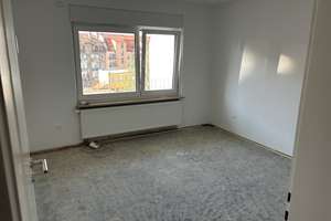3-Zimmer-Wohnung mit Balkon, Kaminanschluss, Laubengang & Garage + Stellplatz – sofort bezugsfrei – Schweinauerstr 67, 90439 St. Leonhard, Nürnberg – Vorschaubild 12