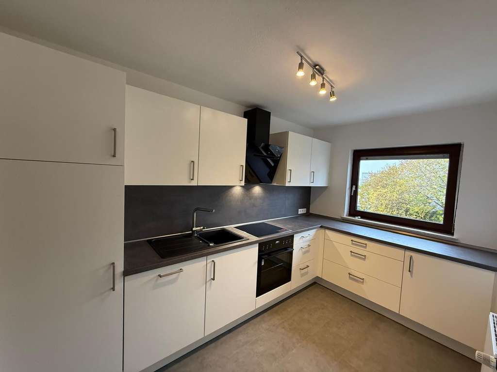 Immobilie in Bruchmühlbach-Miesau - Modernisierter Bungalow mit Garage in sonniger Lage von Bruchmühlbach - Bild 2