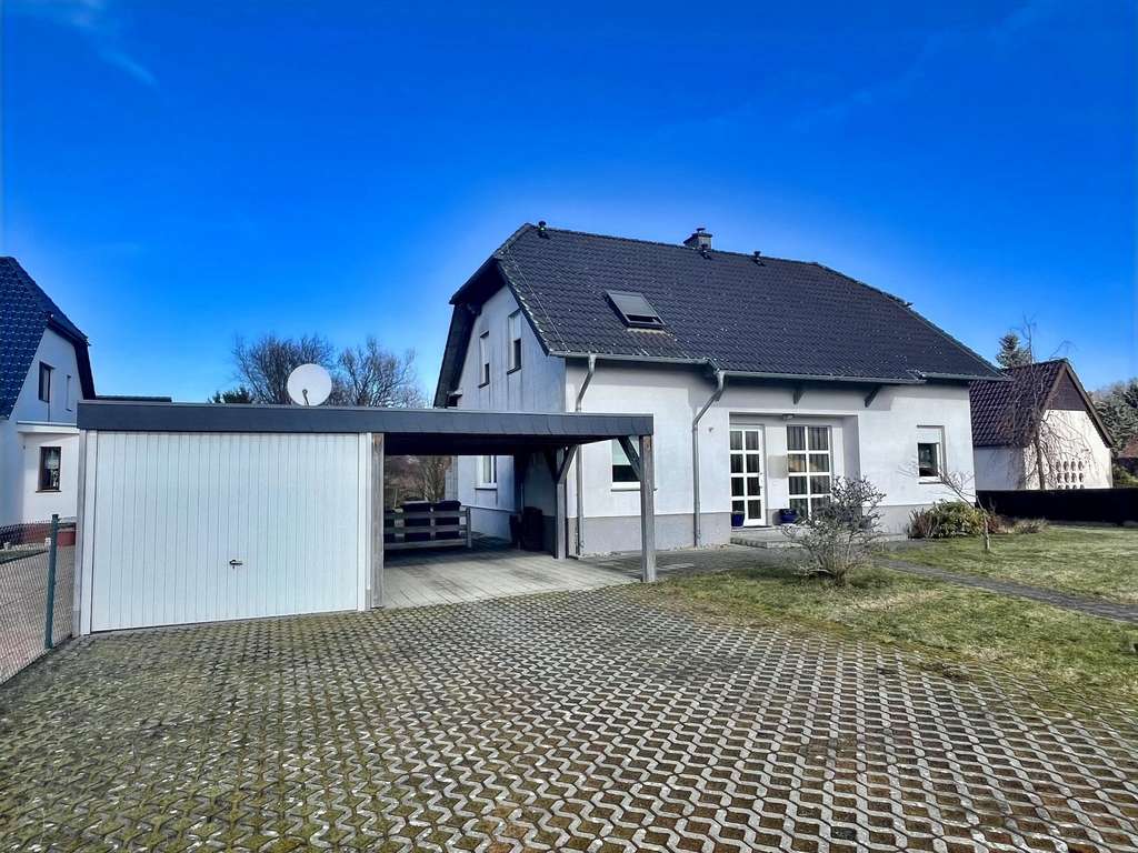 Immobilie in Hohenleipisch - Familienidyll mit großem Grundstück  - Bild 1