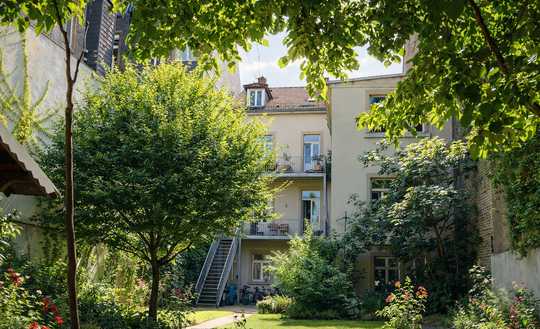 Denkmalgeschütztes Wohn- und Geschäftshaus in A-Lage