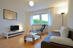 MÖBLIERT - HALBHÖHENLAGE - Wohnung in S-Feuerbach in ruhigem und gehobenem Wohngebiet 