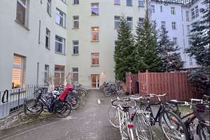HOHE DECKEN, BALKON & PARKETTBODEN - BEGEHRTE KIEZLAGE, RUHIG & ZENTRAL - DIREKT AM HAUSBURGPARK – Kochhannstr. 19 ww, 10249 Friedrichshain, Berlin – Vorschaubild 21