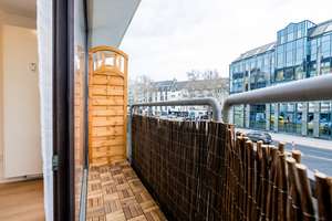 Möbliertes City-Apartment /  modernisiert / bezugsfertig / Düsseldorf-Zentrum – 40211 Stadtmitte, Düsseldorf – Vorschaubild 3