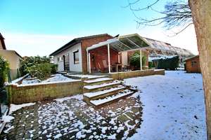 Freistehender Bungalow im Ellener Feld - mit großem, umlaufenden Garten, Garage & Carport.