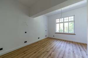 Exklusiv sanierte Altbauwohnung (KfW-55) mit hochwertiger Ausstattung und Blick auf den Schlossgarte – Die vollständige Adresse der Immobilie erhältst du vom Anbieter., 26135 Gerichtsviertel, Oldenburg (Oldenburg) – Vorschaubild 13
