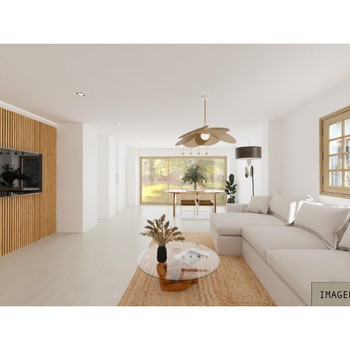 IM BAU BEFINDET SICH EIN HAUS IN CARCER