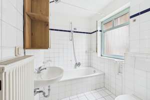 Bezugsfrei! Gut geschnittene 2-Zimmer-Wohnung mit Küche, Bad & Duplex-Stellplatz – Die vollständige Adresse der Immobilie erhältst du vom Anbieter., 65205 Erbenheim, Wiesbaden – Vorschaubild 5