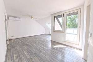 iTH: Fuhlenbrock zum Verlieben: Helle Dachgeschosswohnung mit Balkon, Garage und kurzen Wegen! – 46242 Fuhlenbrock, Bottrop – Vorschaubild 13