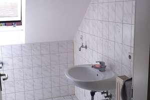 Gemütlich unterm Dach! 2-R- Wohnung in ruhiger Lage – Saarstraße 12, 1189 Coschütz/Gittersee, Dresden – Vorschaubild 15