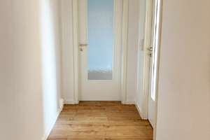 Balkon, Lift und Dusche // 2-Zi.-Whg. in Leubnitz – Feuerbachstraße 38, 1219 Leubnitz-Neuostra, Dresden – Vorschaubild 12