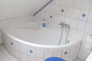 **PENDLERWOHNUNG SUCHT NETTEN MIETER**Möbliertes wohnen in Bonn-Beuel! – Die vollständige Adresse der Immobilie erhältst du vom Anbieter., 53225 Beuel-Mitte, Bonn – Vorschaubild 12