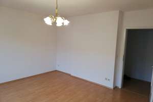 Modernisierte Wohnung mit drei Zimmern und Balkon in Dessau-Roßlau – Die vollständige Adresse der Immobilie erhältst du vom Anbieter., 6842 Innerstädtischer Bereich Süd, Dessau-Roßlau – Vorschaubild 6