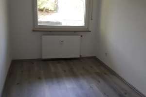Alltagstaugliche 3,5-Zimmer-Wohnung mit Balkon in Essen-Heisingen – Baderweg 6, 45259 Heisingen, Essen – Vorschaubild 2