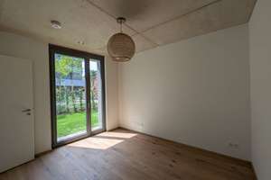 3-Zimmer-Gartenwohnung in Rosenheim mit ca. 100 m², Einbauküche und sonniger Süd-West-Ausrichtung – Die vollständige Adresse der Immobilie erhältst du vom Anbieter., 83024 Nord, Rosenheim – Vorschaubild 15