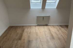 Im Winter wenig heizen, im Sommer erträglich: 3,5 Zimmer DG Maisonettewohnung nahe Schwabengalerie – Möhringer Landstraße 15, 70563 Vaihingen-Mitte, Stuttgart – Vorschaubild 13