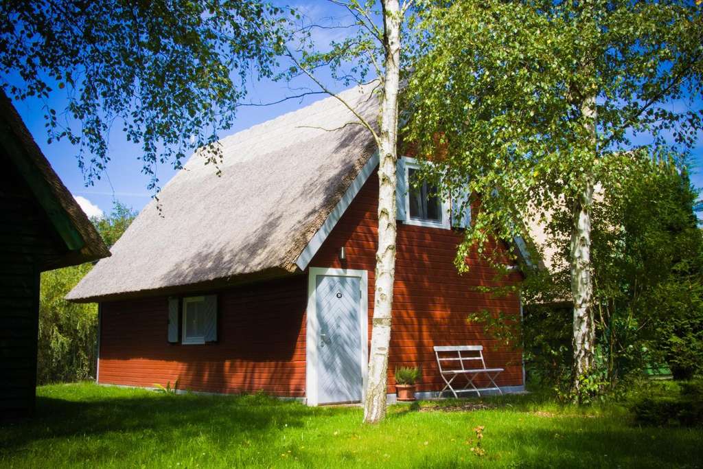 Immobilie in Goldberg - Reetgedecktes Bootshaus an der Mildenitz in Goldberg - Bild 1