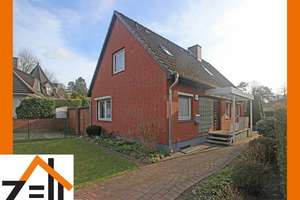 * Wohnen in begehrter Lage * guter Grundriss * EBK * 2 Bäder * Terrasse * Keller * 2 Garagen *