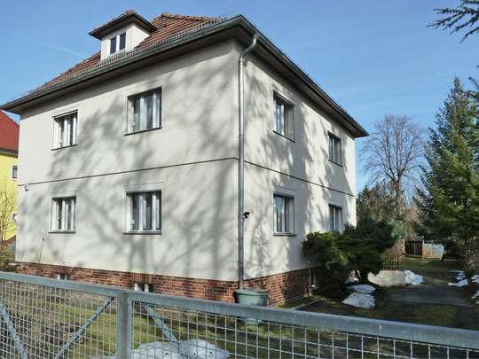2-Familienhaus auf großem Grundstück ( !! Bauland !! ) - Bild 2