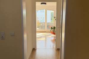 Bezugsfrei in Flingern: 1-Zimmer-Wohnung mit Balkon, Keller und Tiefgarage – Rosmarinstr. 22, 40235 Flingern Nord, Düsseldorf – Vorschaubild 4