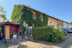 Reiheneckhaus mit Garage und großem Garten – Die vollständige Adresse der Immobilie erhältst du vom Anbieter., 72760 Reutlingen-Mitte, Reutlingen – Vorschaubild 6