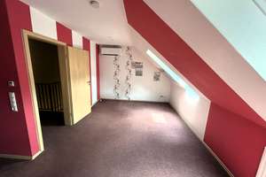 Gepflegtes Reihenendhaus mit 5 Zimmern in Würzburg-Lengfeld zu vermieten – 97076 Lengfeld, Würzburg – Vorschaubild 11