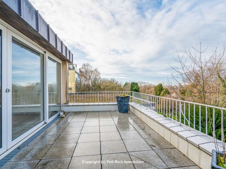 Terrasse Hauptwohnung EG