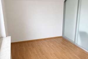 Helle 1,5-Zimmer-Wohnung: Saniertes Dachgeschoss in Bonn – An der Nesselburg 5, 53179 Mehlem, Bonn – Vorschaubild 2