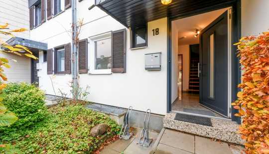 Bild von Mittelreihenhaus in beliebter Wohngegend mit Carport