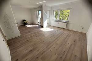 Erstbezug nach Sanierung: 3-Zi.-Wohnung mit Balkon in Bremen-Gartenstadt Süd