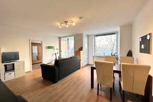 Vermietete 2 Zimmer Wohnung mit Blick auf die Weser in Bremer Bestlage – Kalkstraße 4, 28195 Altstadt, Bremen – Vorschaubild 2