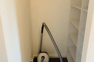 Wohnen mit Charakter: Elegantes  möbliertes Apartment in Bogenhausen – Montgelasstraße 37, 81679 Herzogpark, München – Vorschaubild 9