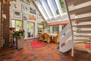 Architektonisches Wohnhaus mit Galerie, Wintergarten und Einliegerwohnung – Die vollständige Adresse der Immobilie erhältst du vom Anbieter., 22457 Schnelsen, Hamburg – Vorschaubild 2