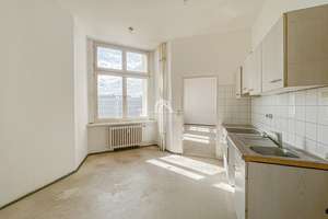 WOHNJUWEL MIT POTENZIAL! GROßZÜGIG GESCHNITTENE & HELLE WOHNUNG AM REGIERUNGSVIERTEL! PROVISIONSFREI – Alt-Moabit 137, 10557 Moabit, Berlin – Vorschaubild 12