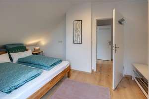 Möbliert: Bezaubernde Dachgeschosswohnung in Ottenburg/Eching – Die vollständige Adresse der Immobilie erhältst du vom Anbieter., 85386 Eching – Vorschaubild 4