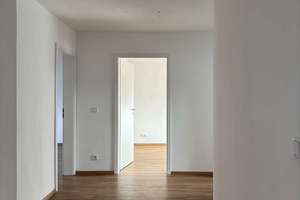 Moderne 3,5 Zimmer-DG-Wohnung in Gelsenkirchen! – Vattmannstr. 17, 45879 Altstadt, Gelsenkirchen – Vorschaubild 2