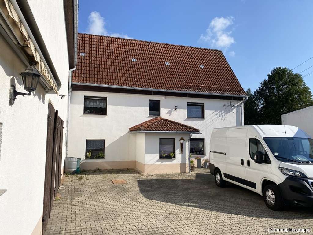 Immobilie in Lommatzsch - Romantischer Zwei-Seitenhof mit Pool, Scheune und großem Grundstück in traumhafter Idylle - Bild 2