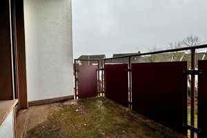 Charmante 2 Zimmer Dachgeschosswohnung mit Balkon sowie PKW-Stellplatz zum Eigennutz! – Düsseldorf – Vorschaubild 5