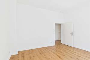 TOP GESCHNITTENES RAUMWUNDER - 3 ZIMMER ALTBAUWOHNUNG MIT SCHÖNER AUFTEILUNG – Die vollständige Adresse der Immobilie erhältst du vom Anbieter., 65205 Erbenheim, Wiesbaden – Vorschaubild 15