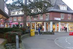 Provisionsfrei- Modernisierte 4-Zimmer Wohnung im Volksdorfer Zentrum- TG Stellplatz und Fahrstuhl  – Volksdorf, Hamburg, 22359 Hamburg – Vorschaubild 2