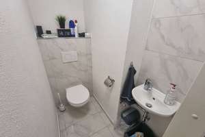 **Helle 3,5-Zi.-Wohnung mit gigantischer Aussicht und TG-Stellplatz** – Die vollständige Adresse der Immobilie erhältst du vom Anbieter., 70195 Botnang-Nord, Stuttgart – Vorschaubild 17