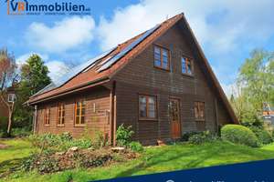Zauberhaftes Holzbohlenhaus mit Einliegerwohnung in Mohrkirch – Die vollständige Adresse der Immobilie erhältst du vom Anbieter., 24405 Mohrkirch – Vorschaubild 1